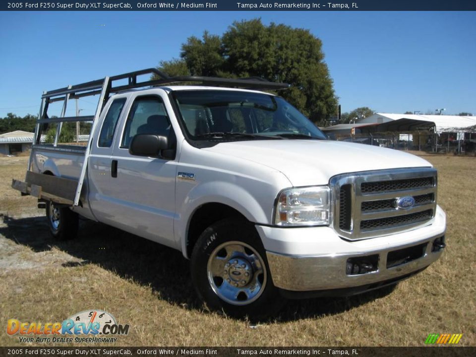 2005 Ford F250 Super Duty XLT SuperCab Oxford White / Medium Flint Photo #5