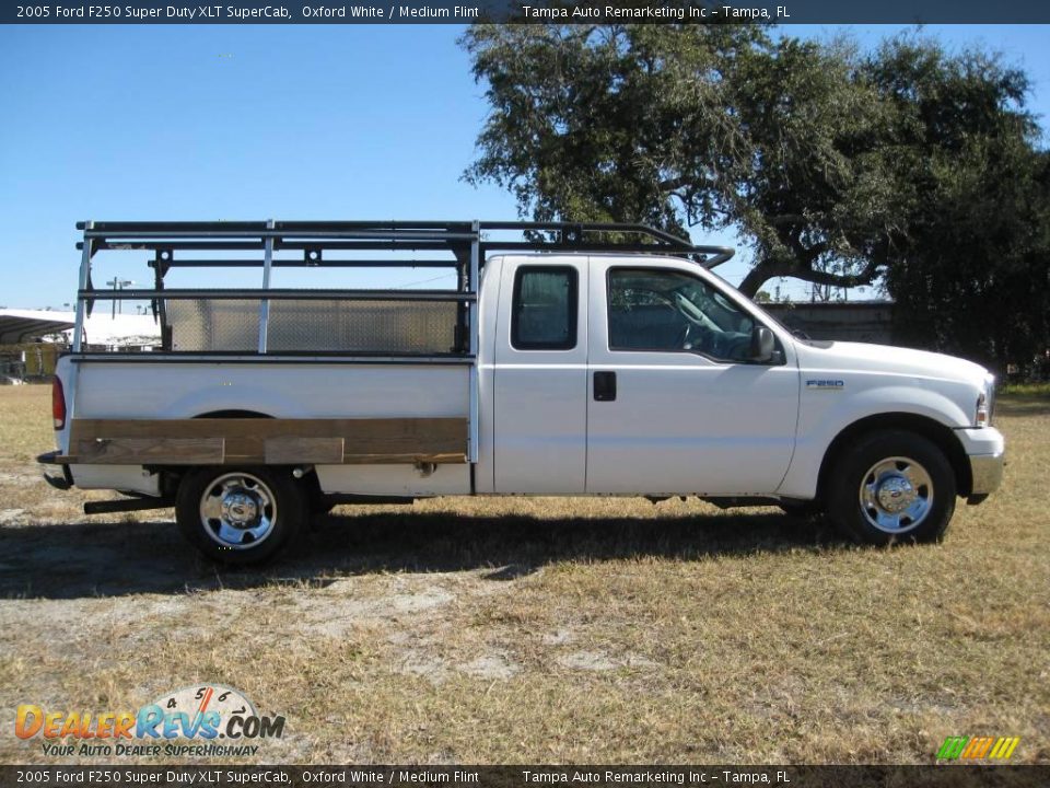 2005 Ford F250 Super Duty XLT SuperCab Oxford White / Medium Flint Photo #8