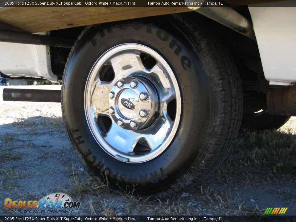 2005 Ford F250 Super Duty XLT SuperCab Oxford White / Medium Flint Photo #20