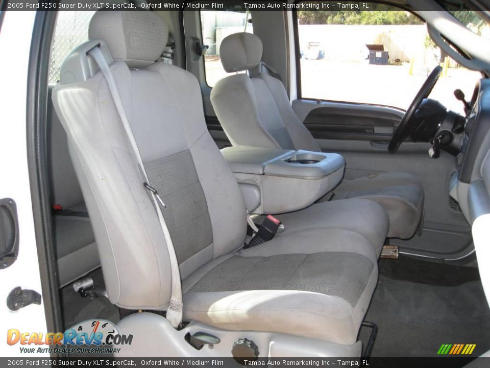 2005 Ford F250 Super Duty XLT SuperCab Oxford White / Medium Flint Photo #28