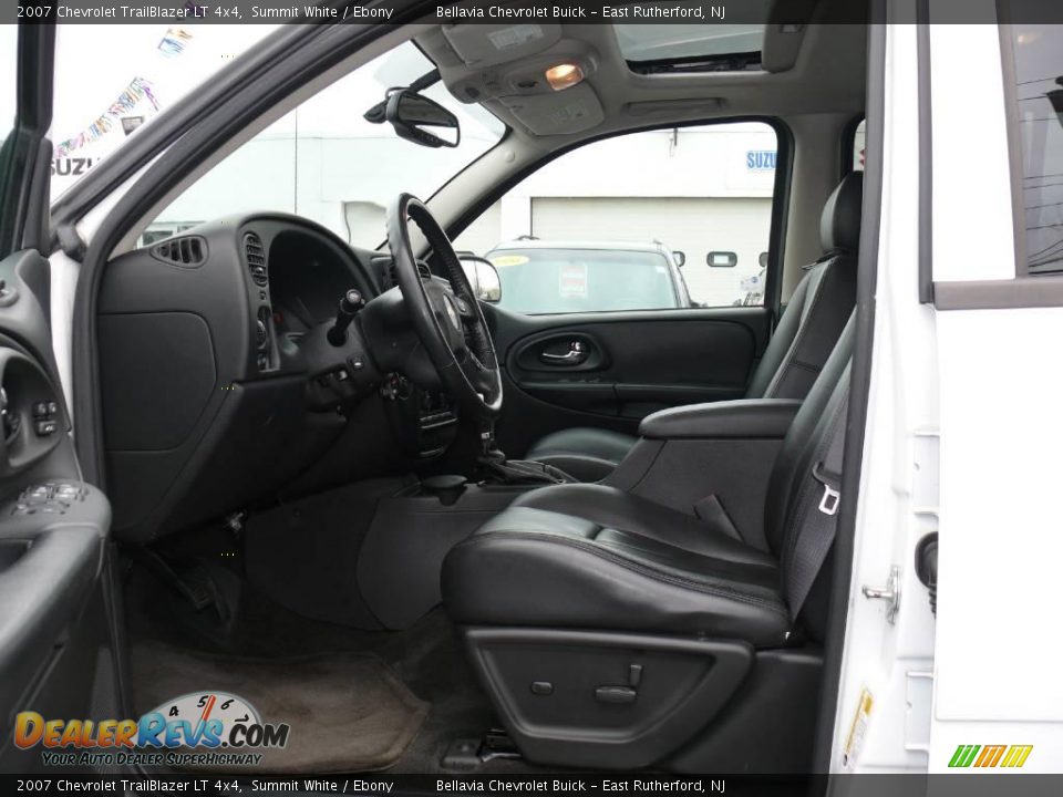 2007 Chevrolet TrailBlazer LT 4x4 Summit White / Ebony Photo #7