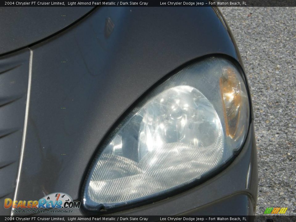 2004 Chrysler PT Cruiser Limited Light Almond Pearl Metallic / Dark Slate Gray Photo #9