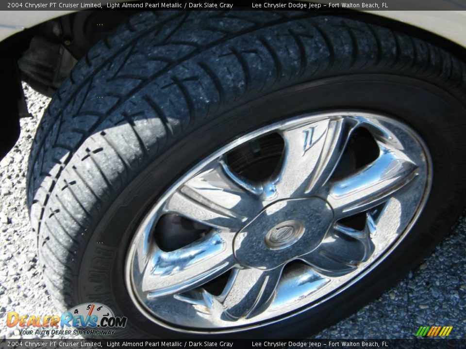 2004 Chrysler PT Cruiser Limited Light Almond Pearl Metallic / Dark Slate Gray Photo #12