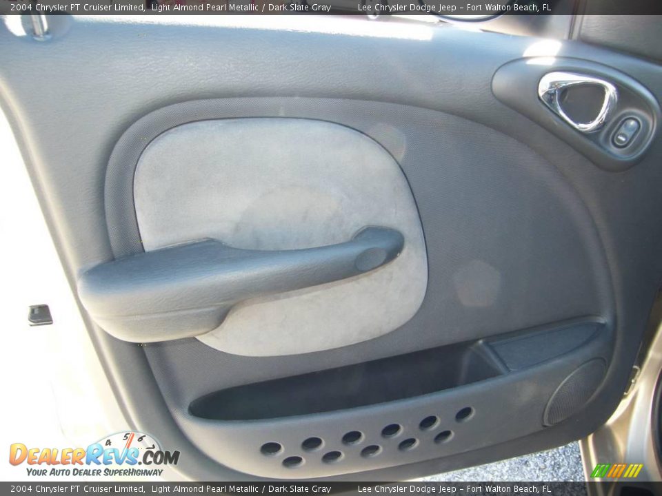 2004 Chrysler PT Cruiser Limited Light Almond Pearl Metallic / Dark Slate Gray Photo #16