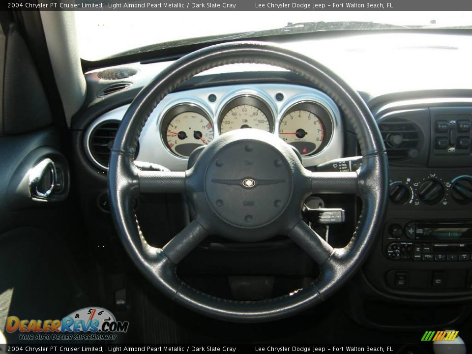 2004 Chrysler PT Cruiser Limited Light Almond Pearl Metallic / Dark Slate Gray Photo #18