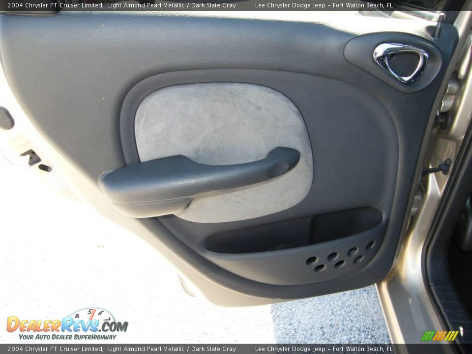 2004 Chrysler PT Cruiser Limited Light Almond Pearl Metallic / Dark Slate Gray Photo #23