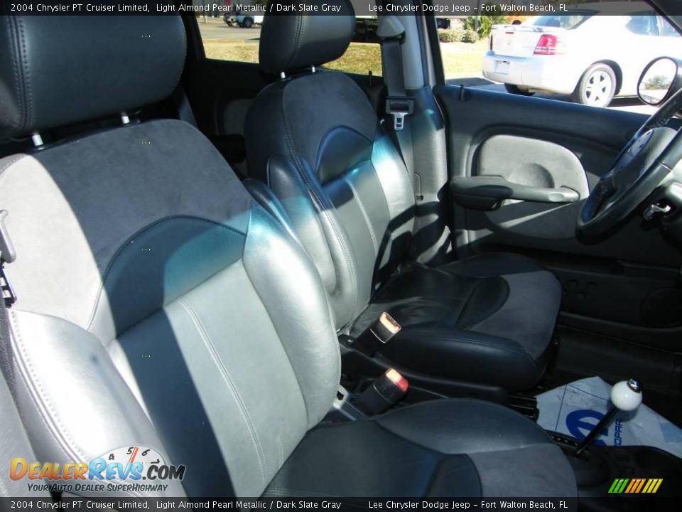 2004 Chrysler PT Cruiser Limited Light Almond Pearl Metallic / Dark Slate Gray Photo #26