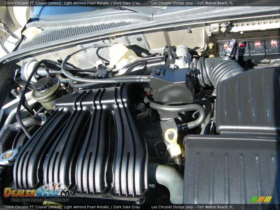 2004 Chrysler PT Cruiser Limited Light Almond Pearl Metallic / Dark Slate Gray Photo #28