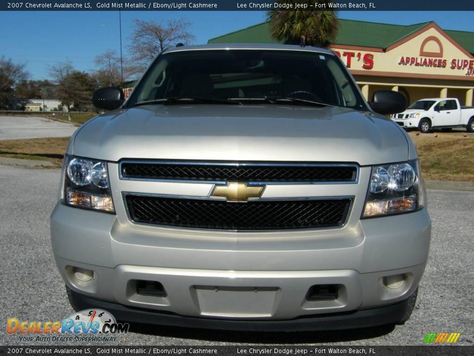 2007 Chevrolet Avalanche LS Gold Mist Metallic / Ebony/Light Cashmere Photo #7