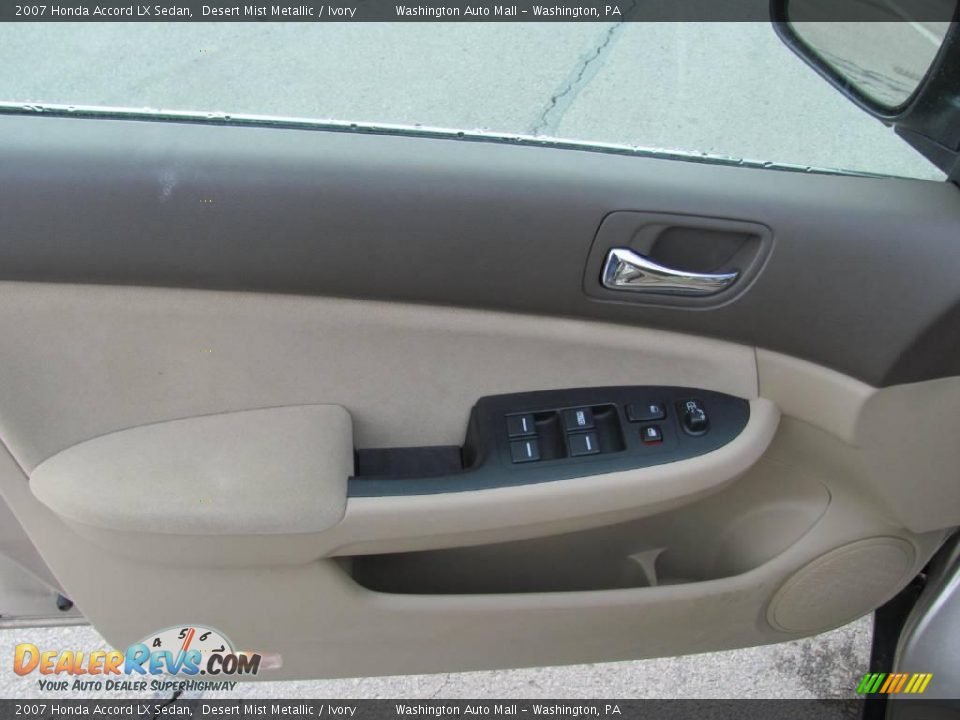 2007 Honda Accord LX Sedan Desert Mist Metallic / Ivory Photo #12