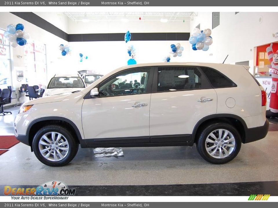 2011 Kia Sorento EX V6 White Sand Beige / Beige Photo #4