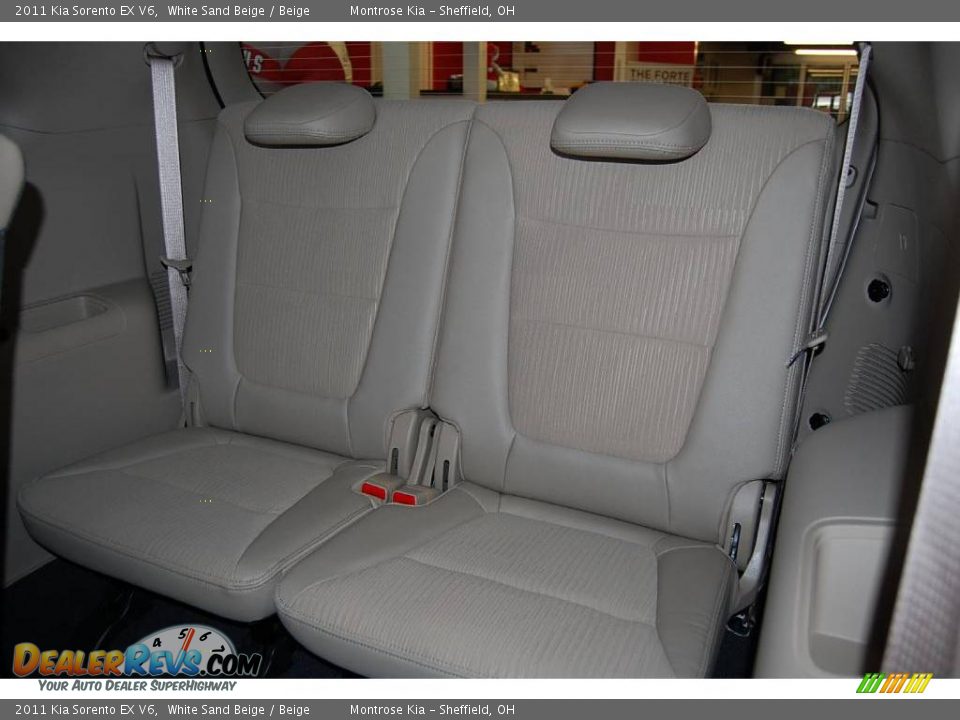 2011 Kia Sorento EX V6 White Sand Beige / Beige Photo #20