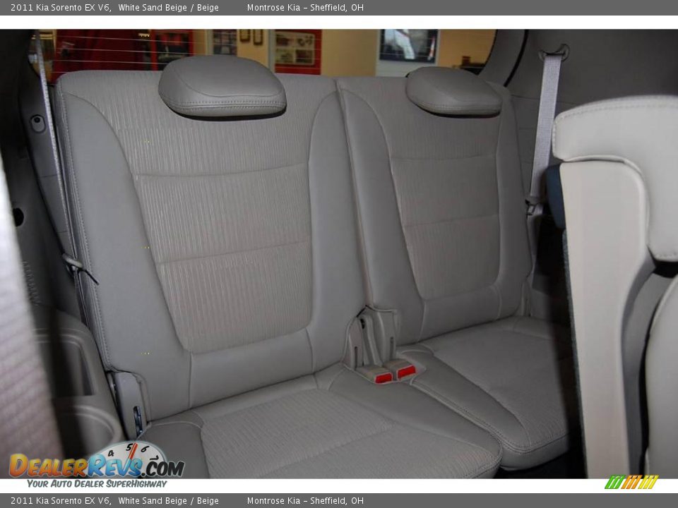 2011 Kia Sorento EX V6 White Sand Beige / Beige Photo #21