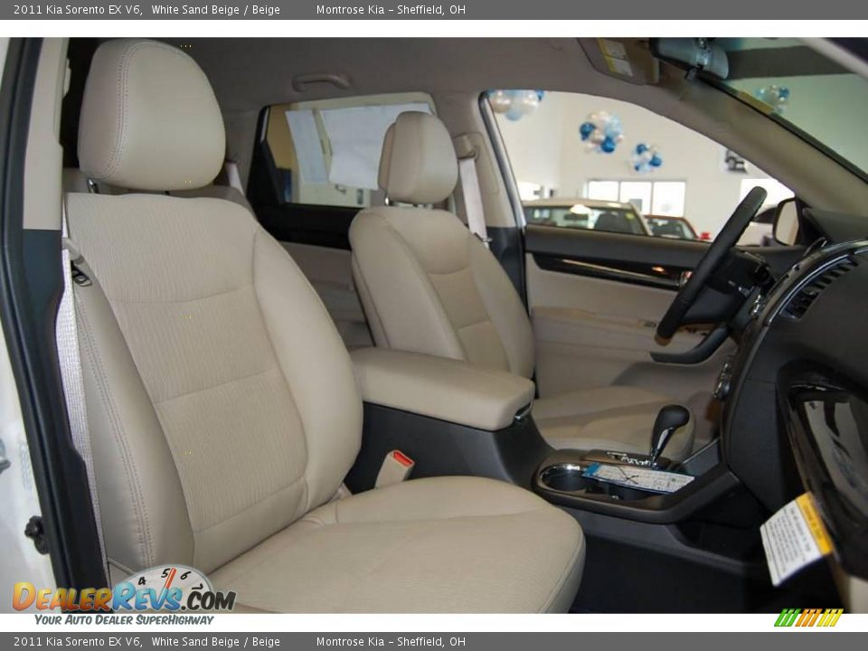 2011 Kia Sorento EX V6 White Sand Beige / Beige Photo #25