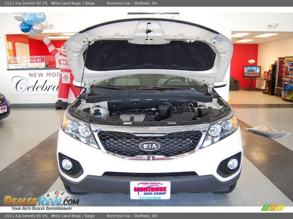 2011 Kia Sorento EX V6 White Sand Beige / Beige Photo #26