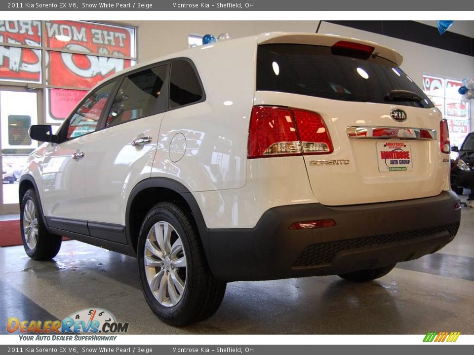 2011 Kia Sorento EX V6 Snow White Pearl / Beige Photo #5