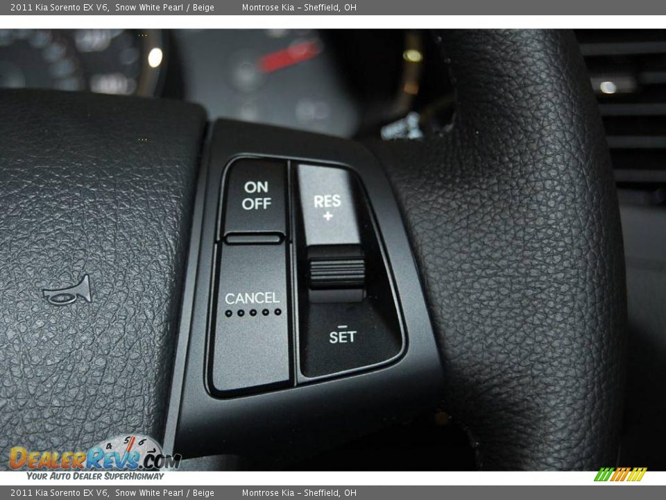 2011 Kia Sorento EX V6 Snow White Pearl / Beige Photo #36