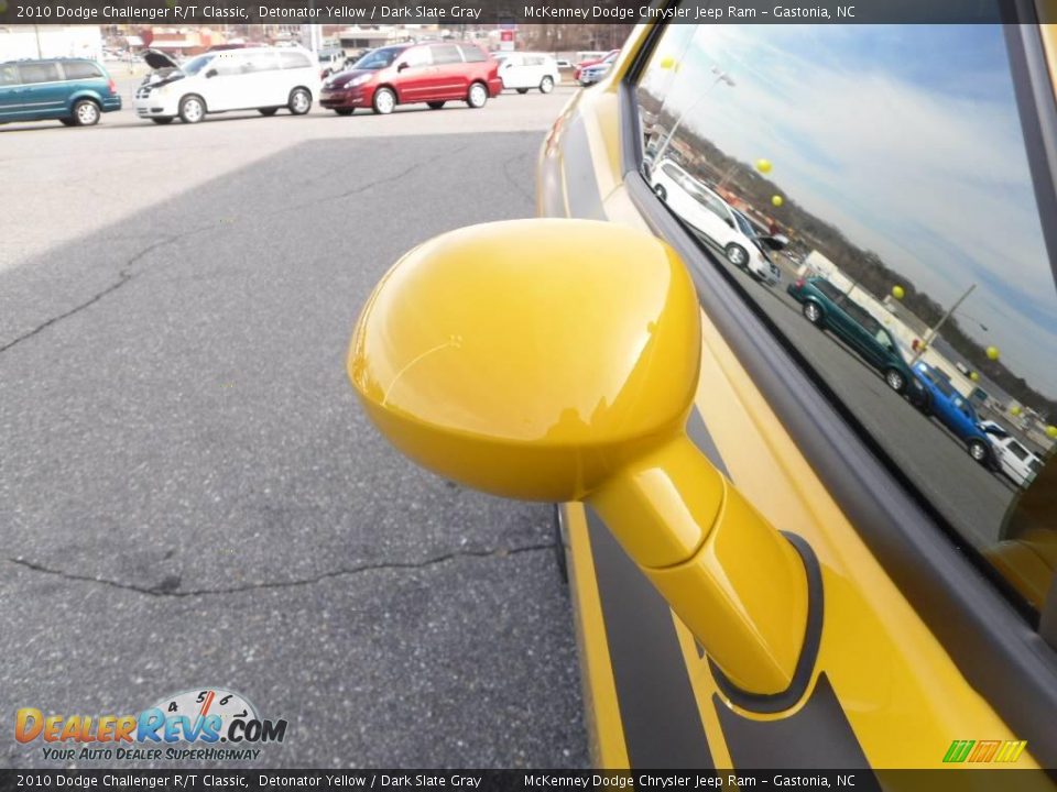 2010 Dodge Challenger R/T Classic Detonator Yellow / Dark Slate Gray Photo #18
