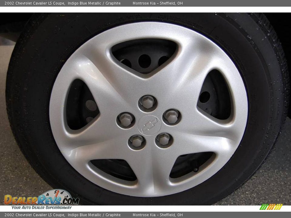 2002 Chevrolet Cavalier LS Coupe Indigo Blue Metallic / Graphite Photo #26