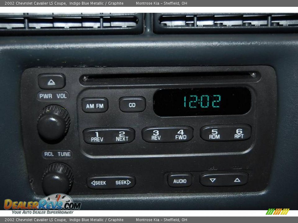 2002 Chevrolet Cavalier LS Coupe Indigo Blue Metallic / Graphite Photo #32