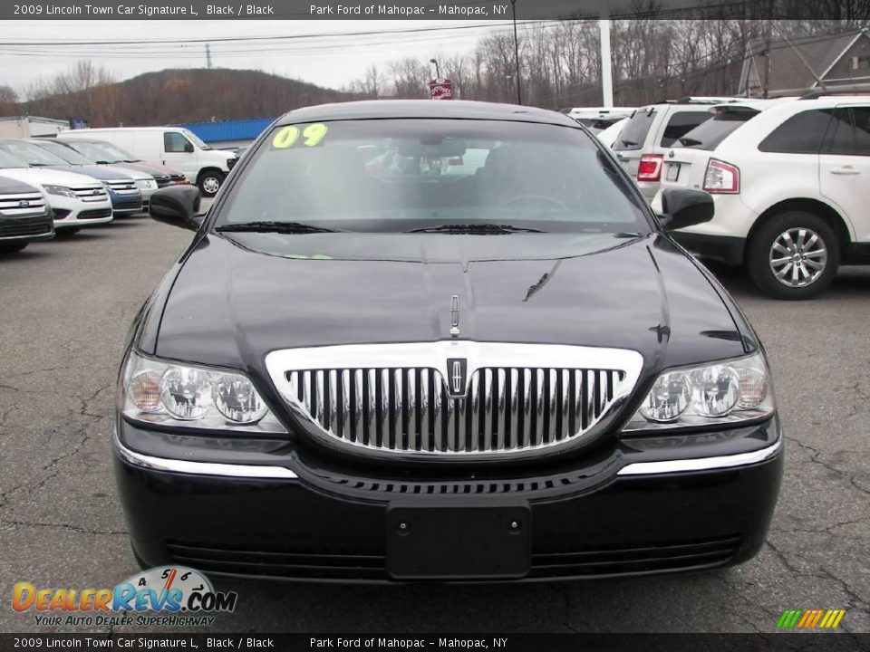 2009 Lincoln Town Car Signature L Black / Black Photo #20