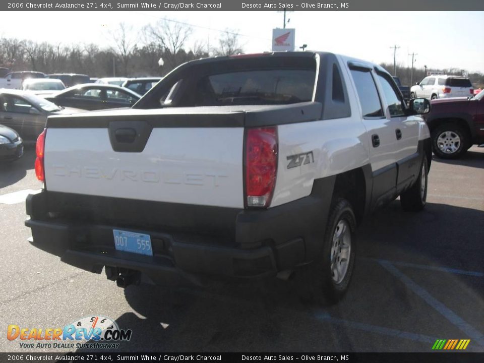 2006 Chevrolet Avalanche Z71 4x4 Summit White / Gray/Dark Charcoal Photo #6