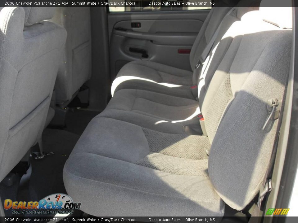 2006 Chevrolet Avalanche Z71 4x4 Summit White / Gray/Dark Charcoal Photo #19