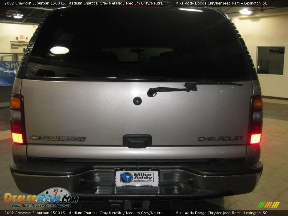 2002 Chevrolet Suburban 1500 LS Medium Charcoal Gray Metallic / Medium Gray/Neutral Photo #5