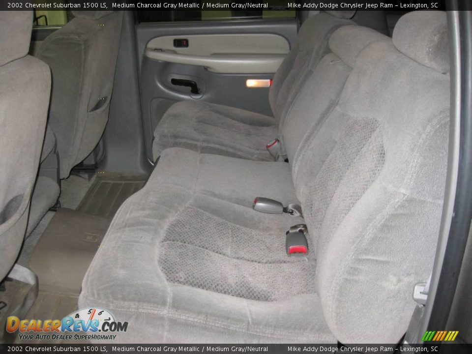 2002 Chevrolet Suburban 1500 LS Medium Charcoal Gray Metallic / Medium Gray/Neutral Photo #9