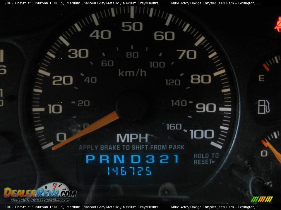 2002 Chevrolet Suburban 1500 LS Medium Charcoal Gray Metallic / Medium Gray/Neutral Photo #13