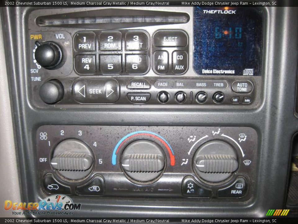2002 Chevrolet Suburban 1500 LS Medium Charcoal Gray Metallic / Medium Gray/Neutral Photo #16