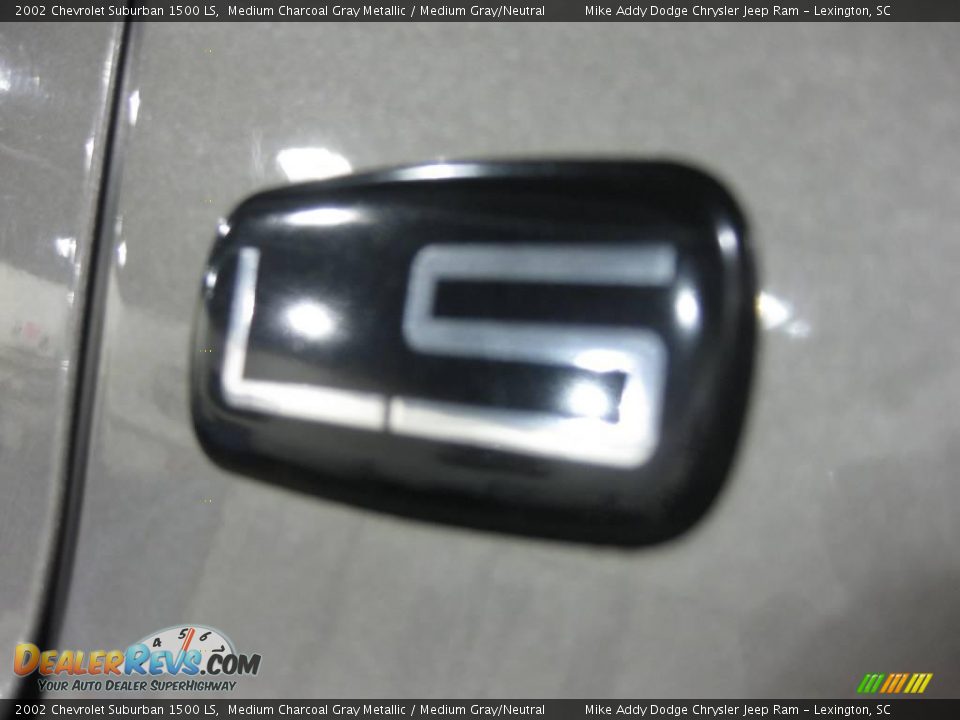 2002 Chevrolet Suburban 1500 LS Medium Charcoal Gray Metallic / Medium Gray/Neutral Photo #20