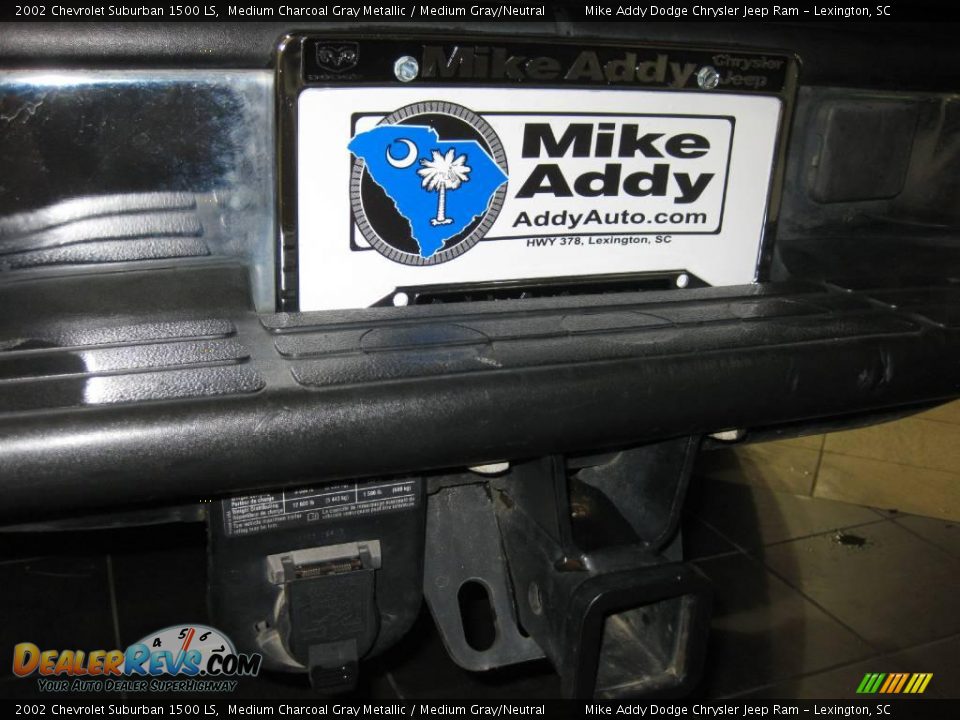 2002 Chevrolet Suburban 1500 LS Medium Charcoal Gray Metallic / Medium Gray/Neutral Photo #24