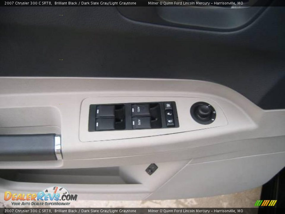 2007 Chrysler 300 C SRT8 Brilliant Black / Dark Slate Gray/Light Graystone Photo #19