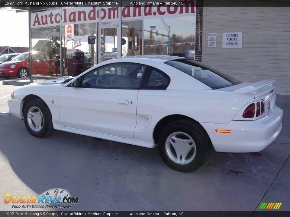 1997 Ford Mustang V6 Coupe Crystal White / Medium Graphite Photo #2