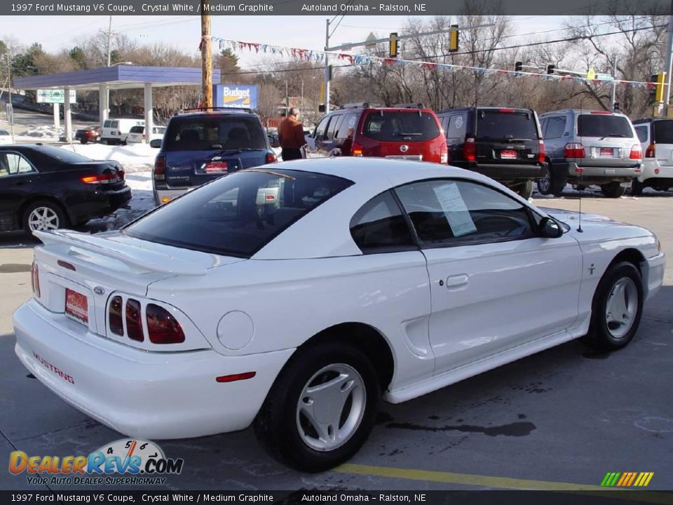 1997 Ford Mustang V6 Coupe Crystal White / Medium Graphite Photo #3