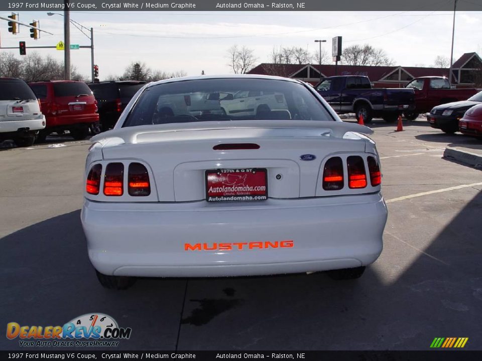 1997 Ford Mustang V6 Coupe Crystal White / Medium Graphite Photo #6