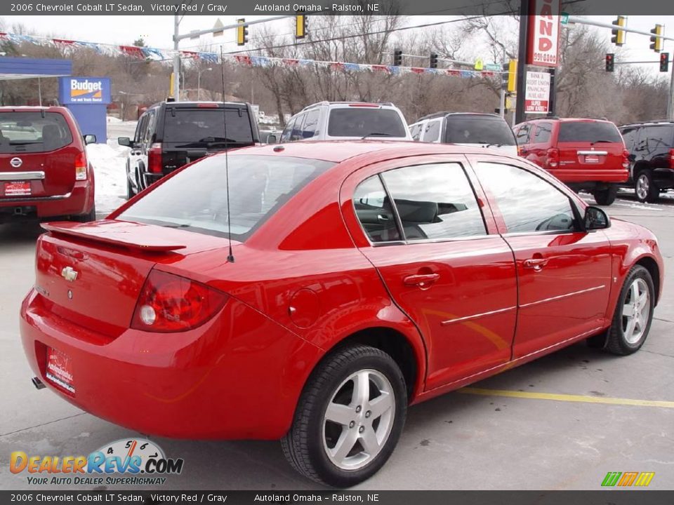 2006 Chevrolet Cobalt LT Sedan Victory Red / Gray Photo #4