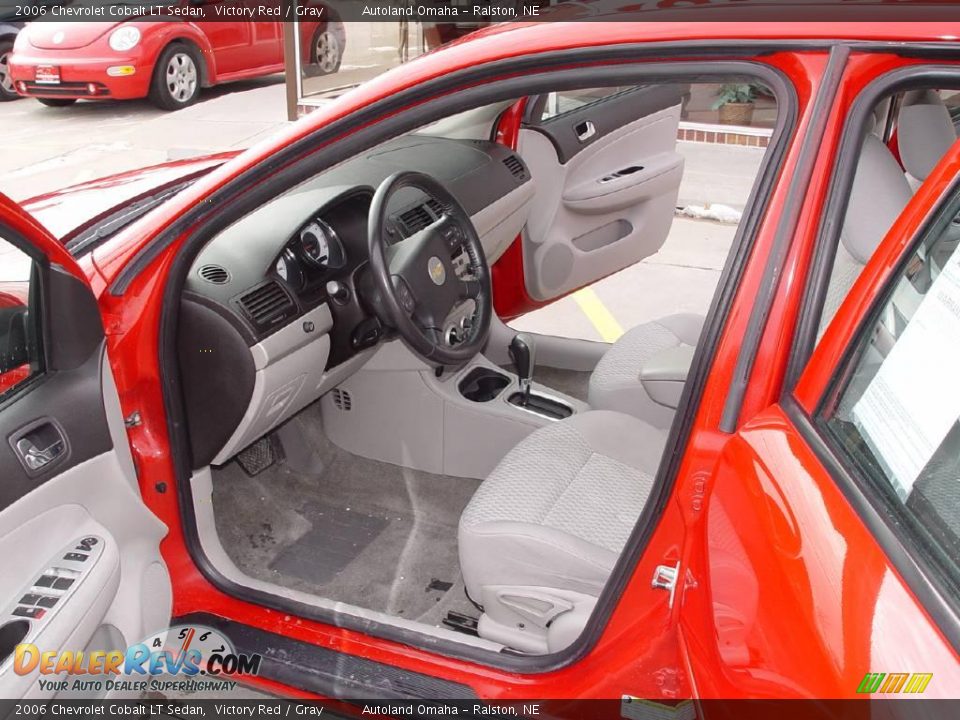 2006 Chevrolet Cobalt LT Sedan Victory Red / Gray Photo #8