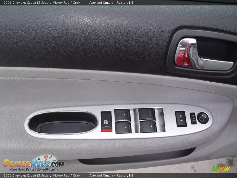 2006 Chevrolet Cobalt LT Sedan Victory Red / Gray Photo #13