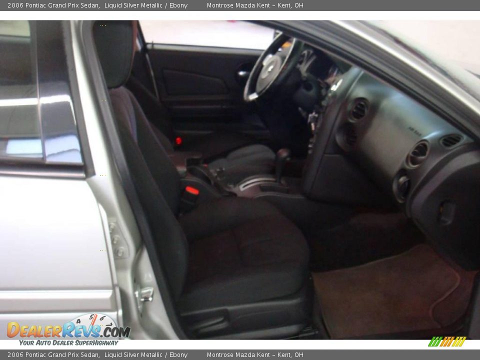 2006 Pontiac Grand Prix Sedan Liquid Silver Metallic / Ebony Photo #9