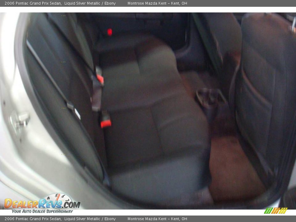 2006 Pontiac Grand Prix Sedan Liquid Silver Metallic / Ebony Photo #11