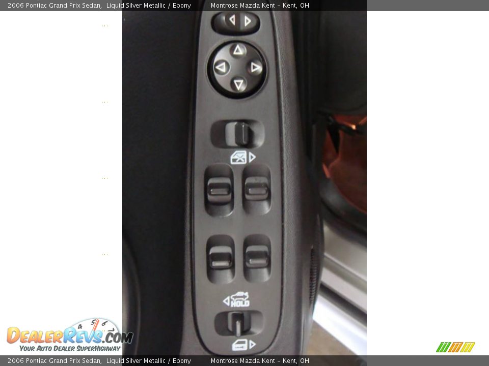 2006 Pontiac Grand Prix Sedan Liquid Silver Metallic / Ebony Photo #21