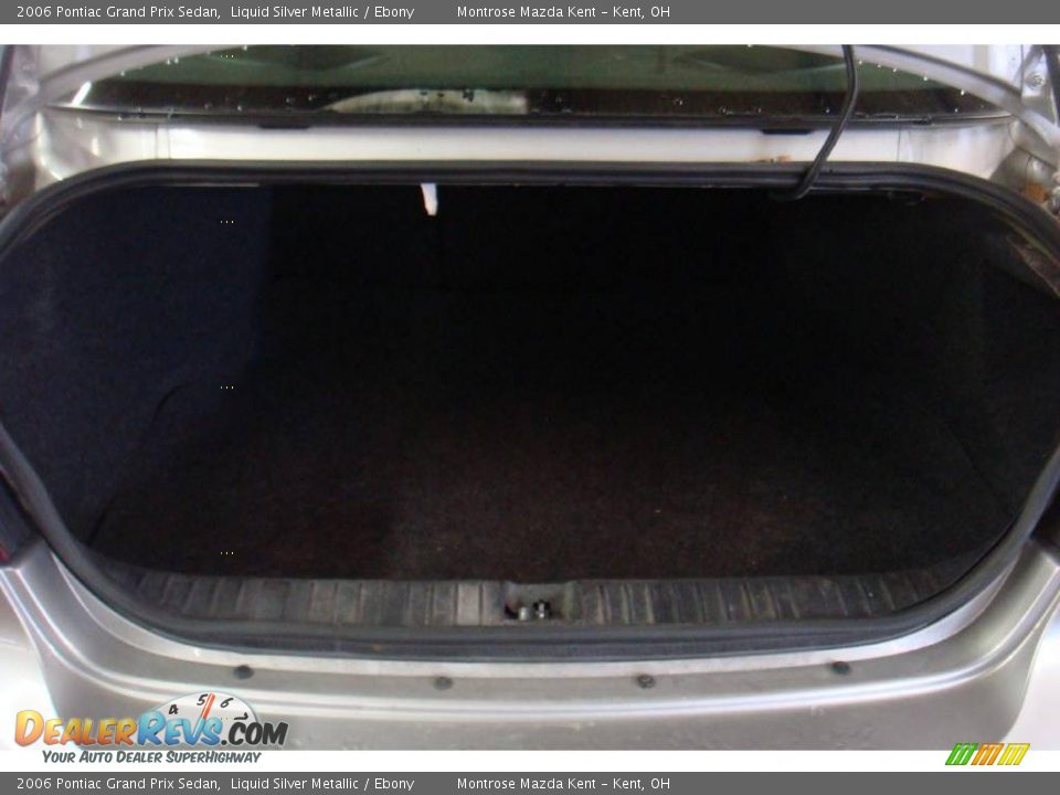 2006 Pontiac Grand Prix Sedan Liquid Silver Metallic / Ebony Photo #28