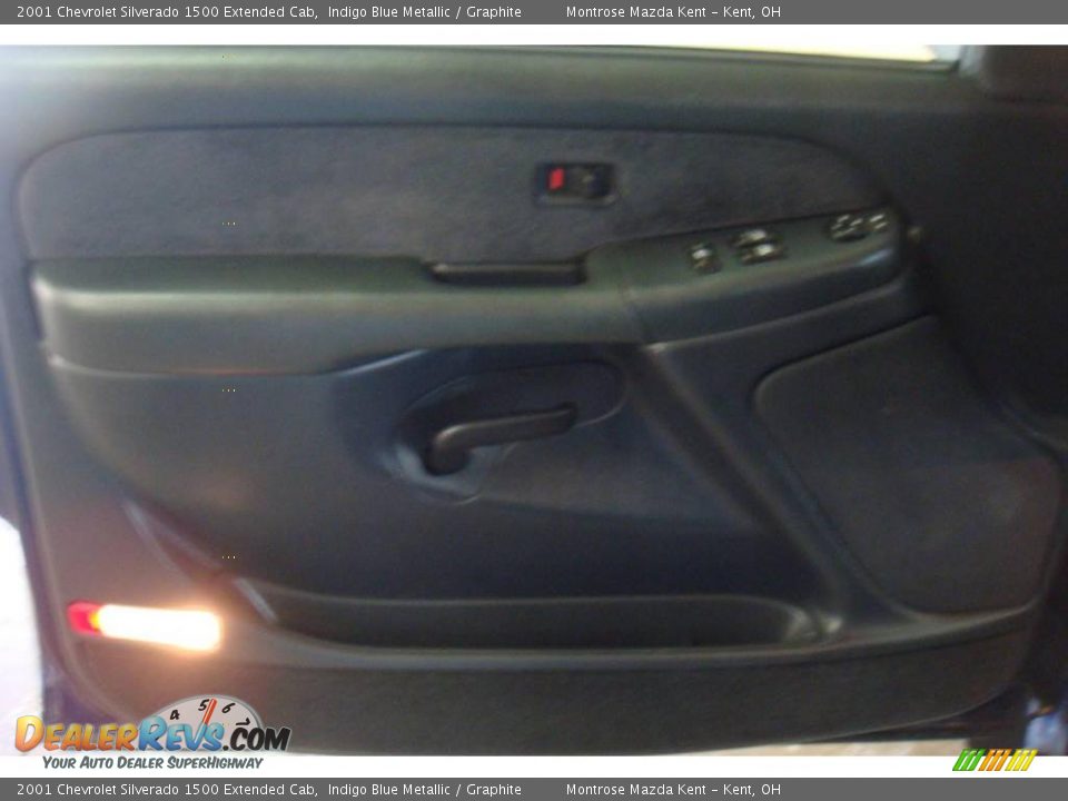 2001 Chevrolet Silverado 1500 Extended Cab Indigo Blue Metallic / Graphite Photo #11