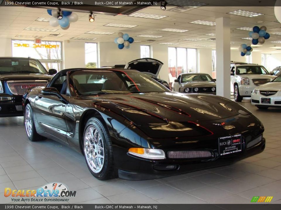 1998 Chevrolet Corvette Coupe Black / Black Photo #3