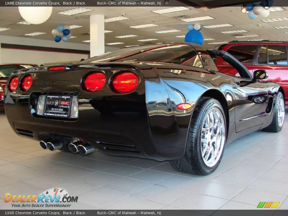 1998 Chevrolet Corvette Coupe Black / Black Photo #5