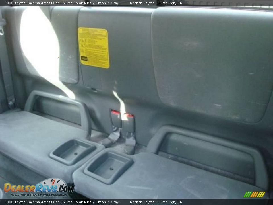 2006 Toyota Tacoma Access Cab Silver Streak Mica / Graphite Gray Photo #12