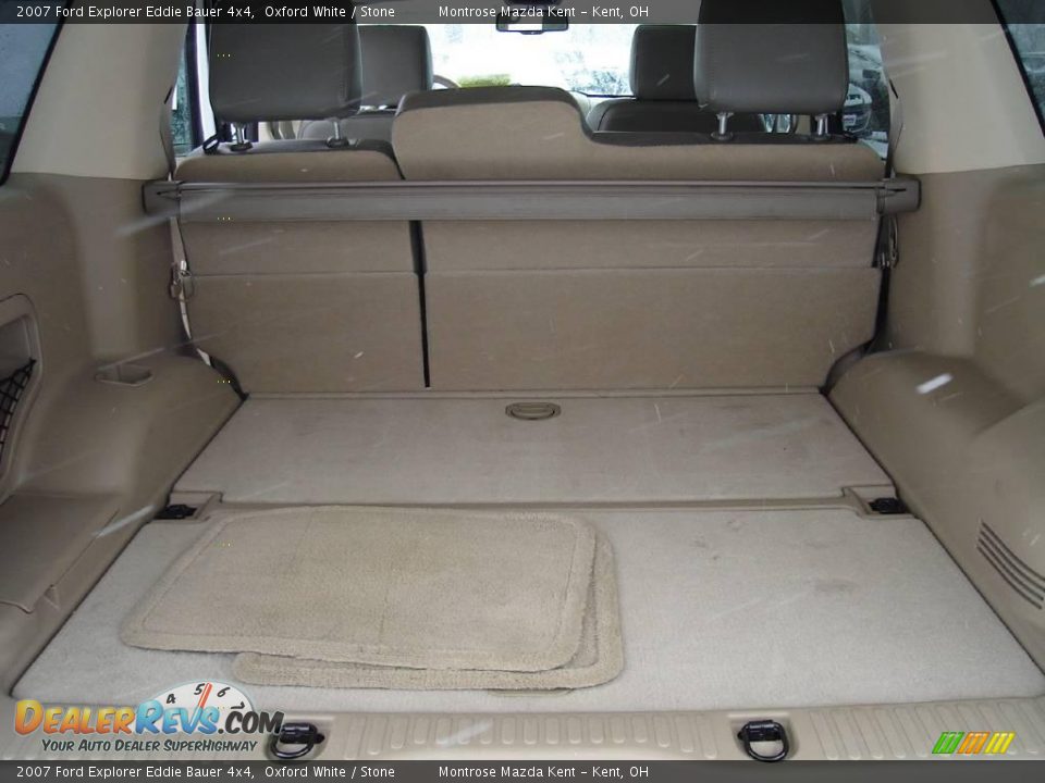 2007 Ford Explorer Eddie Bauer 4x4 Oxford White / Stone Photo #16