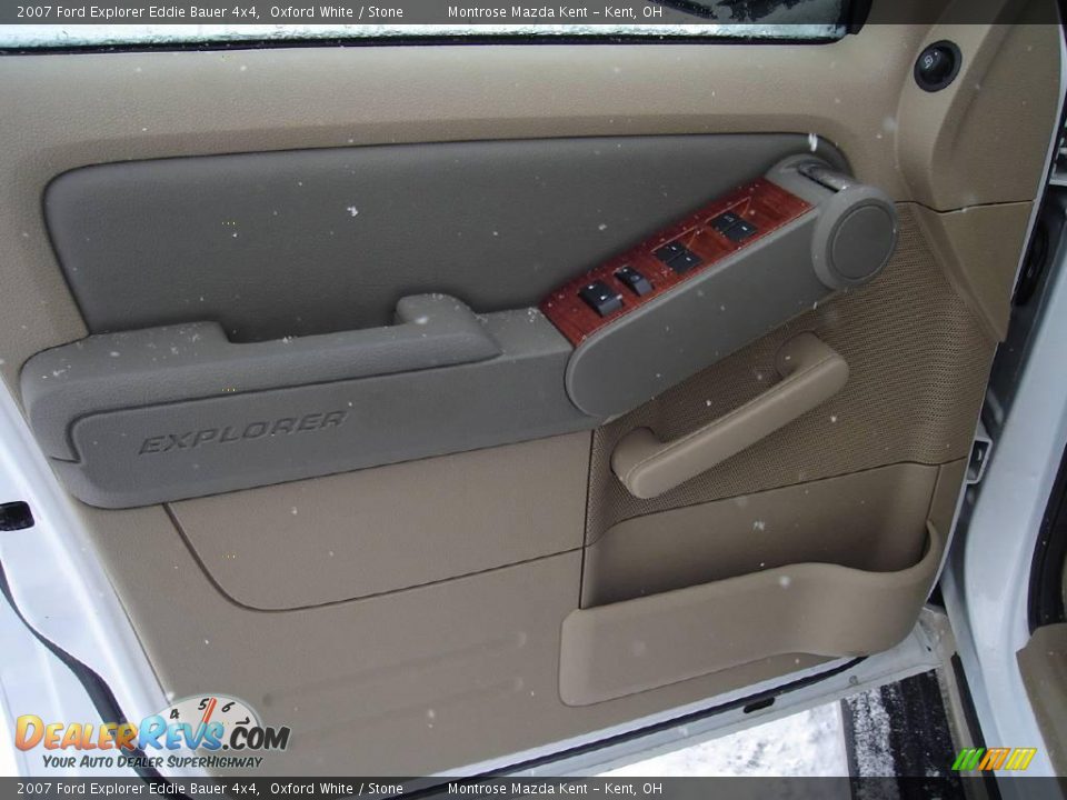 2007 Ford Explorer Eddie Bauer 4x4 Oxford White / Stone Photo #22